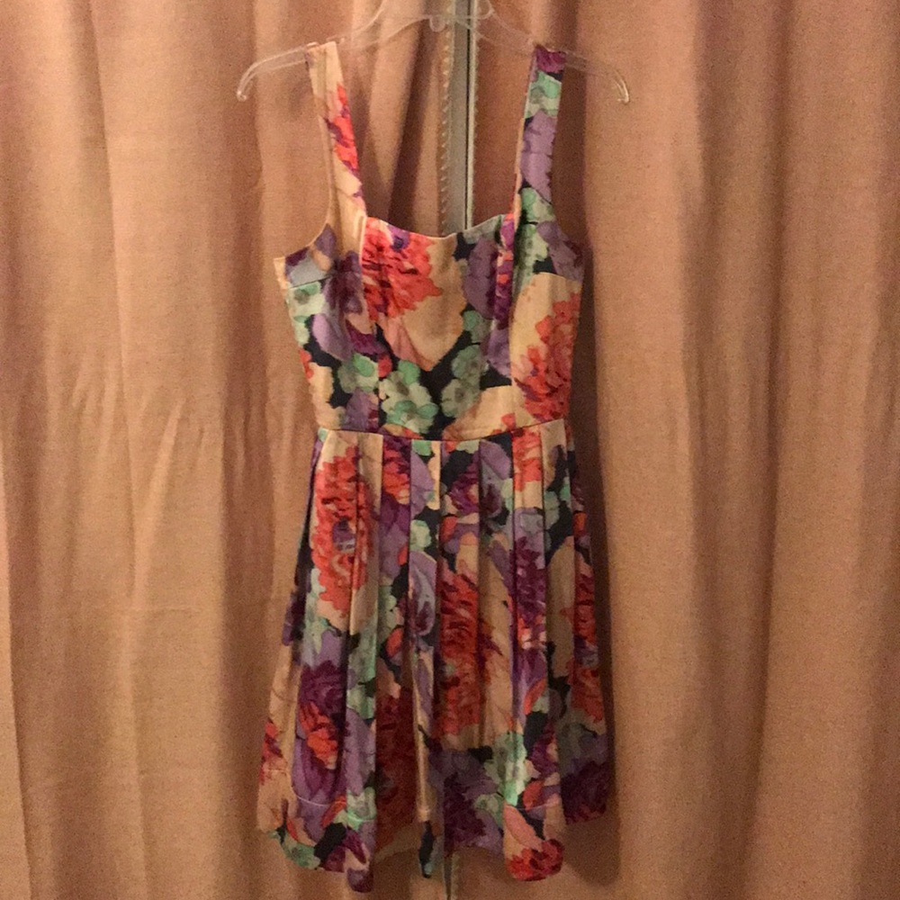 Betsy Johnson floral printed dress